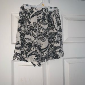 Super cute flowy shorts